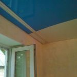 Metodo aperto di montaggio della cornice del soffitto