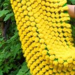 Grande coperta con pompon giallo Sunny