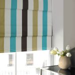 Tenda romana a strisce a quattro colori