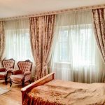 Cornice decorativa a baguette per una camera da letto classica