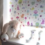 Tenda luminosa con disegni di bambini