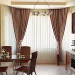 Bastone per tenda flessibile per finestra trapezoidale in cucina