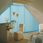 Cornice trapezoidale flessibile per finestra da tetto