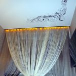 Cornice con retroilluminazione per soffitto teso con riccioli