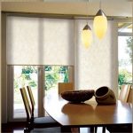 Tende a rullo classiche e leggere per la sala da pranzo