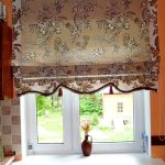 Tenda romana da cucina con nappe