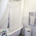 Bastone per tenda ovale in metallo per il bagno