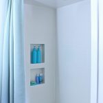 Asta per tenda in metallo sotto il soffitto per tenda da bagno