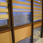 Le tende a rullo Zebra sono perfette sul balcone