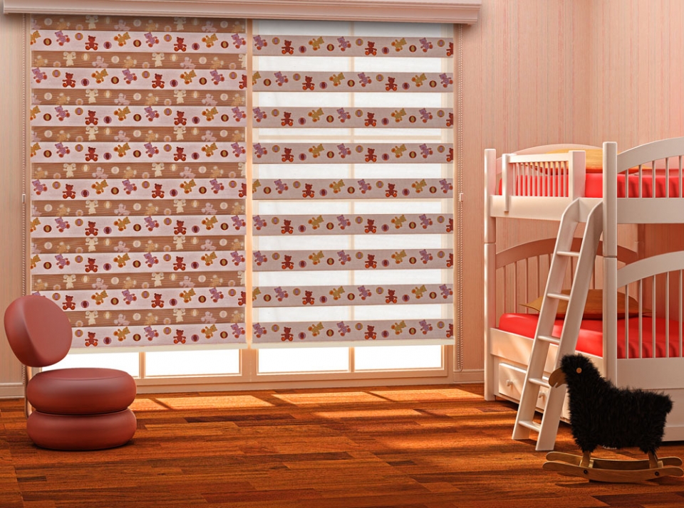 Progettazione della cameretta dei bambini con tende giorno notte