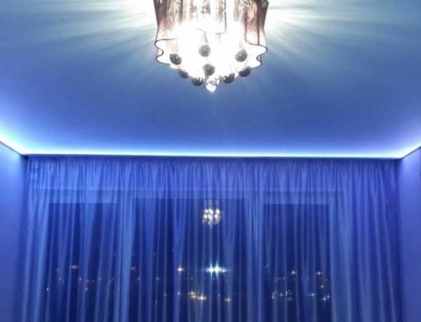 Cornice per l'illuminazione