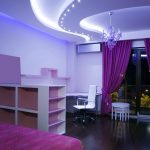 Asta per tenda integrata nella camera da letto