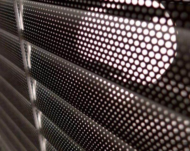 Lamelle per persiane metalliche perforate