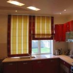 Tende classiche gialle e rosse per la cucina