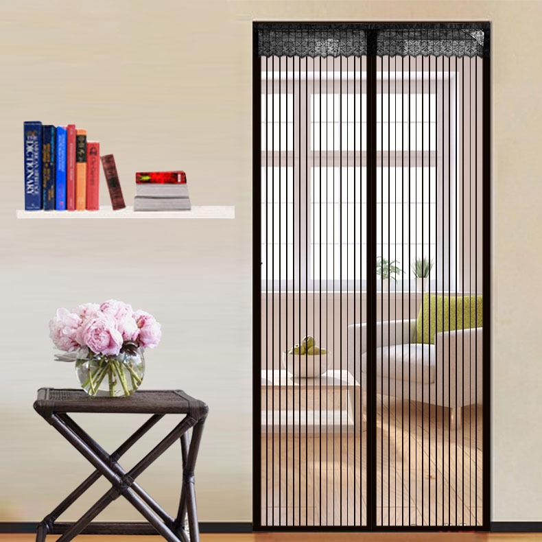 Porta con zanzariere