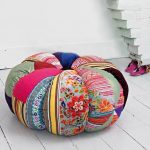 Grande cuscino rotondo all'interno