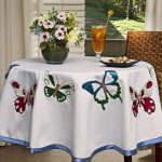 Tovaglia country con ricamo Farfalle