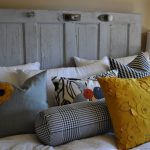 Cuscini decorativi con applicazioni nell'arredamento della camera da letto