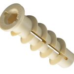 Tassello in plastica per il montaggio di una cornice su una parete in calcestruzzo cellulare