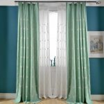 Tenda color menta abbinata a tulle bianco
