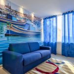 Colore blu nel design degli interni della sala