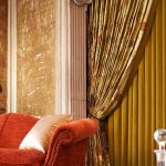 Divanetto con rivestimento in velluto