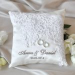 Cuscino per fedi nuziali personalizzato