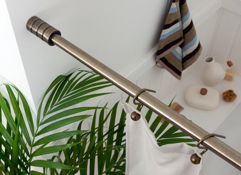 Asta telescopica in metallo per tende da bagno