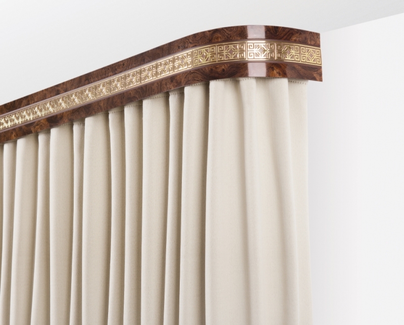 Cornice con baguette per tende pesanti