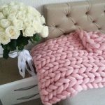 Bellissima coperta lavorata a maglia in colore rosa