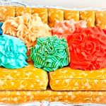 Bellissimi cuscini lavorati a maglia per il divano