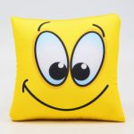 Cuscino quadrato Smile con granuli