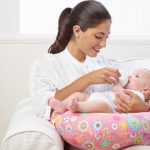 Un cuscino piccolo ma comodo per nutrire il tuo bambino