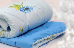 Una coperta sintetica deve essere lavata frequentemente.