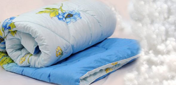 Una coperta sintetica deve essere lavata frequentemente.