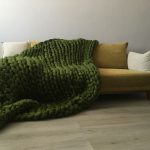 Coperta di alta qualità in maglia grossa realizzata in lana naturale