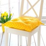Cuscino per sedia giallo