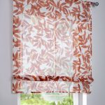 Tenda a pacchetto colorata di Bonprix per la finestra della cucina