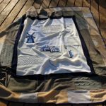Una coperta chic realizzata con maglioni con decorazioni originali