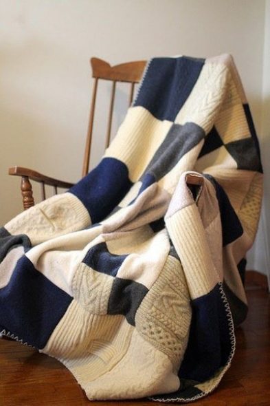 Coperta calda realizzata con maglioni
