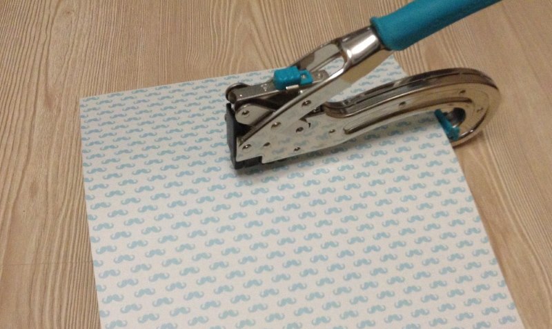 Installazione dell'occhiello a una distanza significativa dal bordo