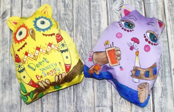 Cuscino a forma di giocattolo