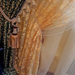 Tenda e tulle con frange