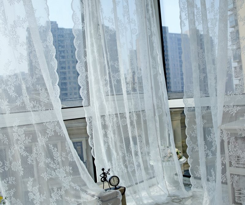Tenda in nylon con motivo delicato