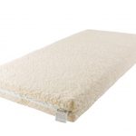 Materasso per bambini con rivestimento in spugna su elastico