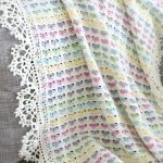 Bellissima coperta con cuori in miniatura di diversi colori