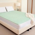 Materasso ortopedico e coprimaterasso per un maggiore comfort durante il sonno