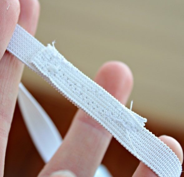 Chiudiamo l'elastico in un cerchio
