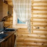 Tenda d'aria a strisce con passanti e velcro