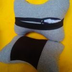 Cuscino in osso grigio e nero